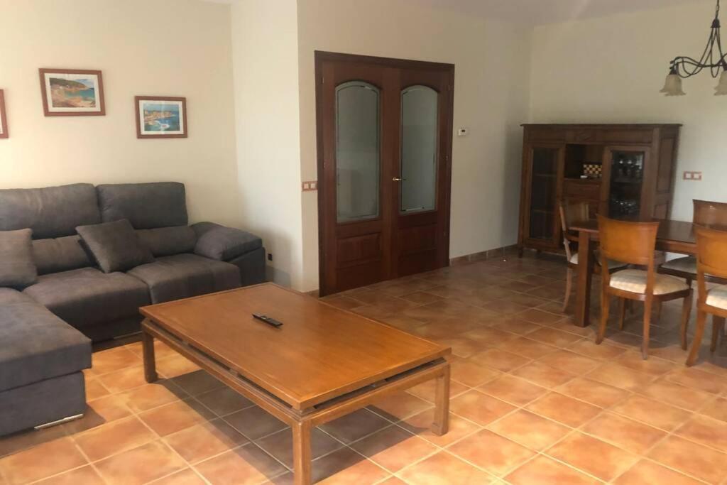 Апартаменти Apartamento Con Vistas A La Montana Багу Екстер'єр фото
